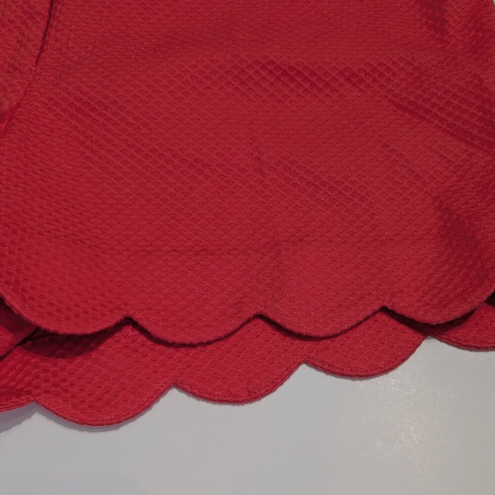Ann Taylor Loft, The Riviera Short, Pink with scalloped edge, size 6 - Picture 2 of 12